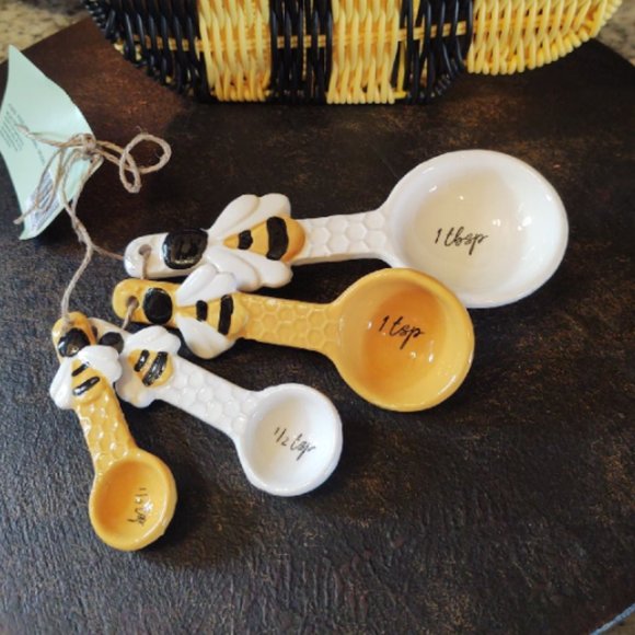 Other - NWT Adorable Ceramic Measuring Spoons